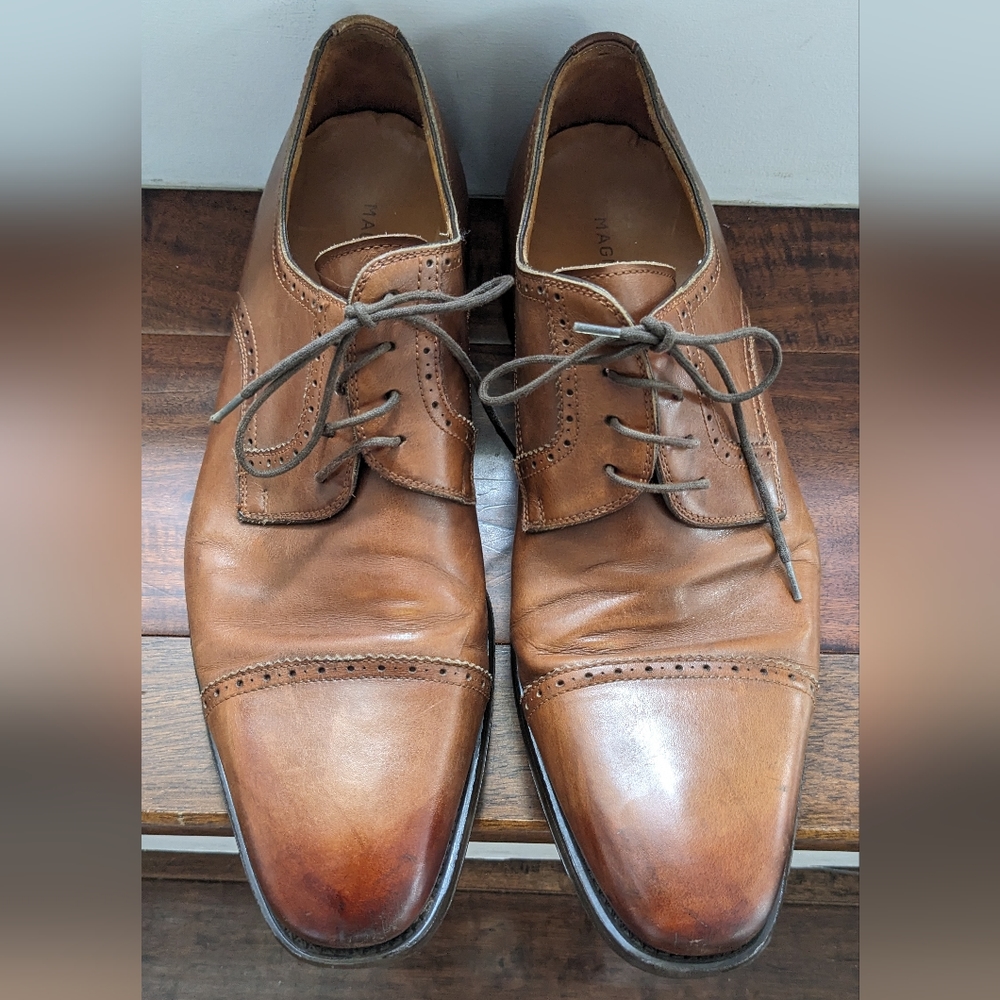 Men's Magnanni Lace Up CapToe Shoes (10 D)